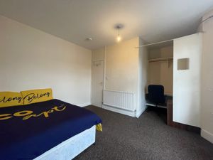 Photo 16- click for photo gallery